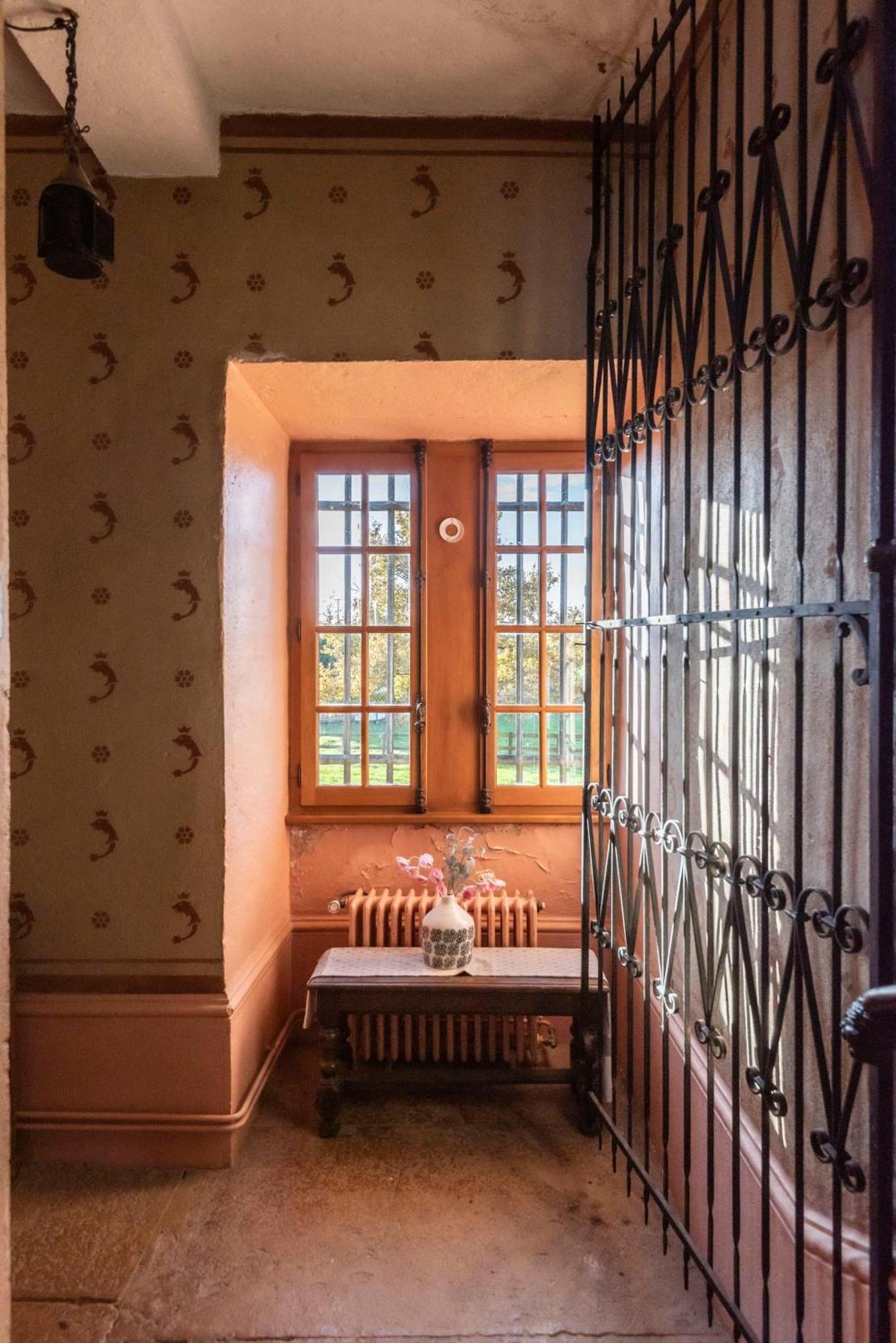 Chateau De Salornay Hurigny ภายนอก รูปภาพ