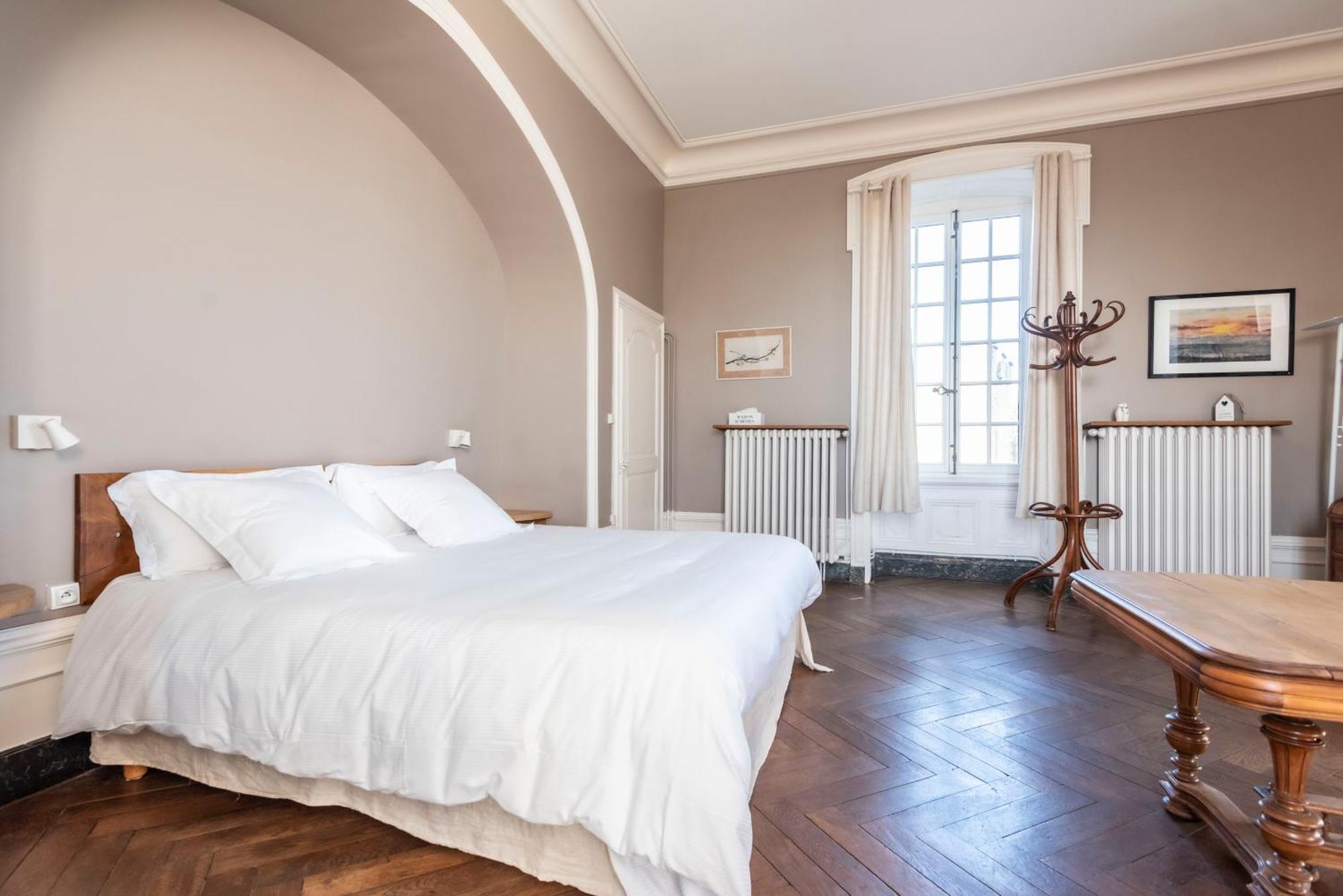 Chateau De Salornay Hurigny ภายนอก รูปภาพ
